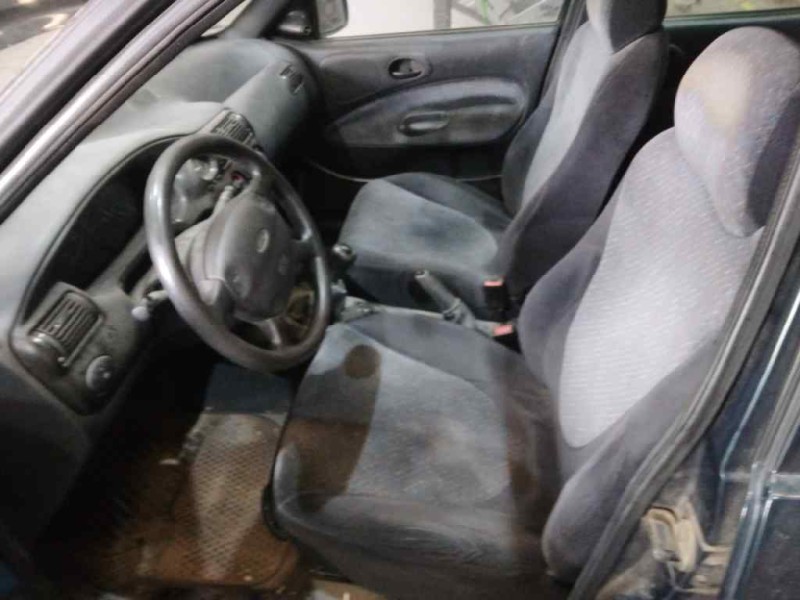 ford escort berlina/turnier del año 1995