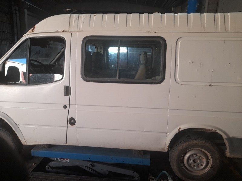 ford transit, caja abierta 1995 del año 1999