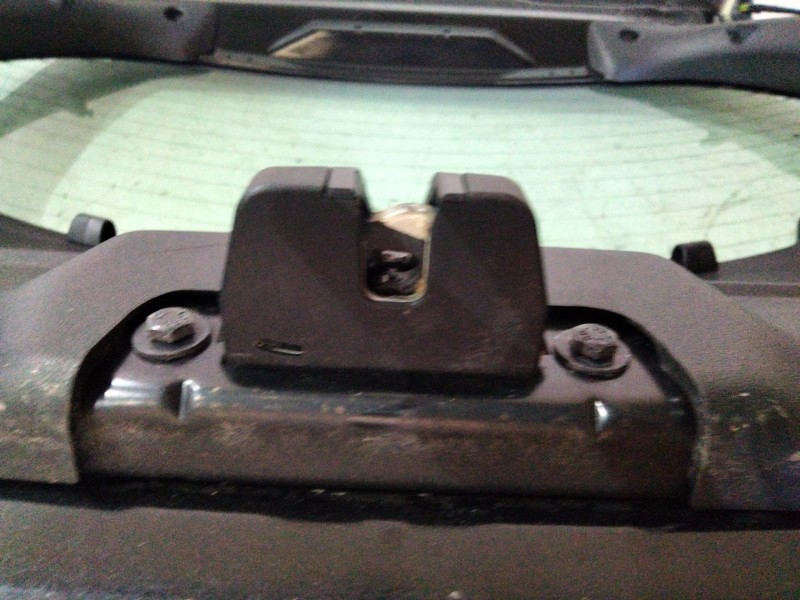 Recambio de porton trasero para peugeot 208 style referencia OEM IAM   