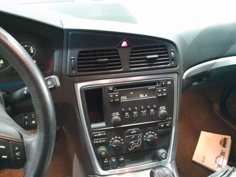 volvo s60 berlina del año 2004