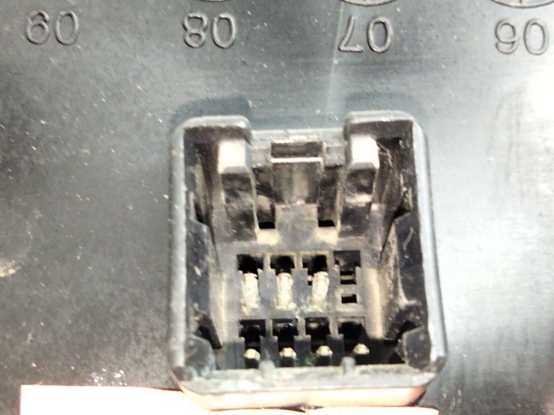 Recambio de retrovisor derecho para kia carens 2.0 crdi ex monovolumen referencia OEM IAM   