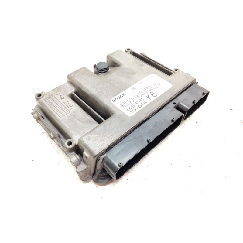 Recambio de centralita motor uce para toyota auris referencia OEM IAM 896610ZK80 0281033211 