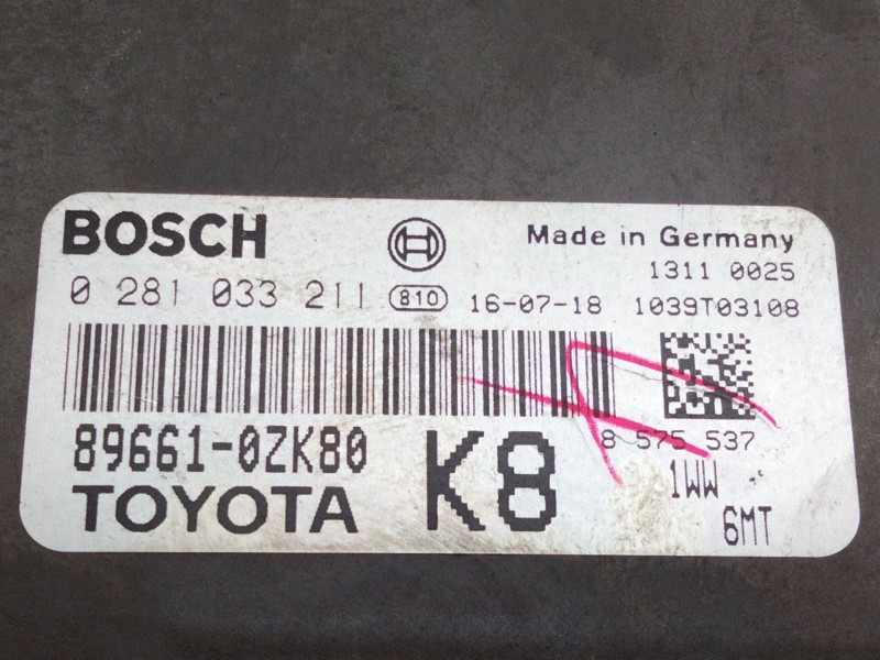 Recambio de centralita motor uce para toyota auris referencia OEM IAM 896610ZK80 0281033211 