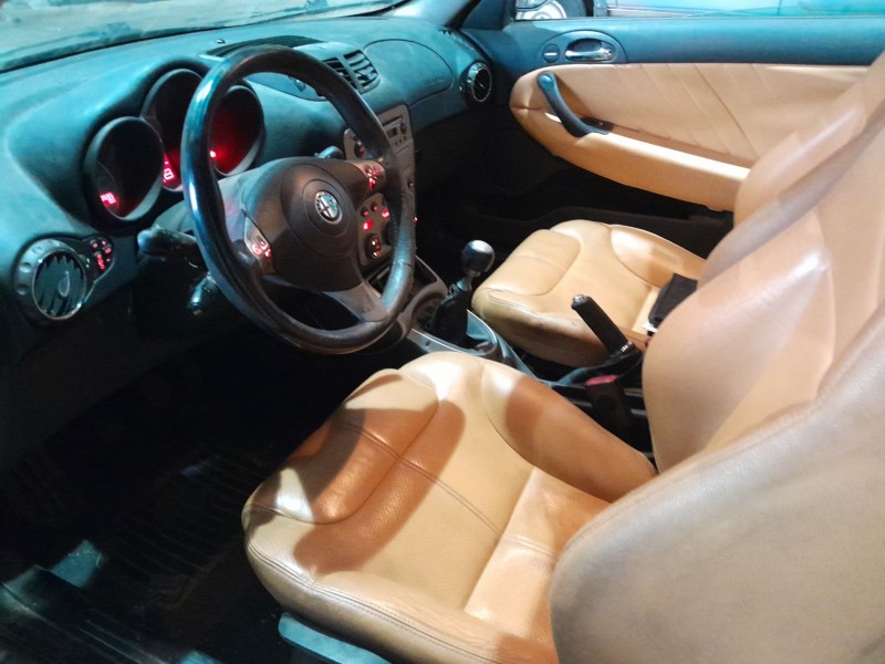 alfa romeo gt (125) del año 2005