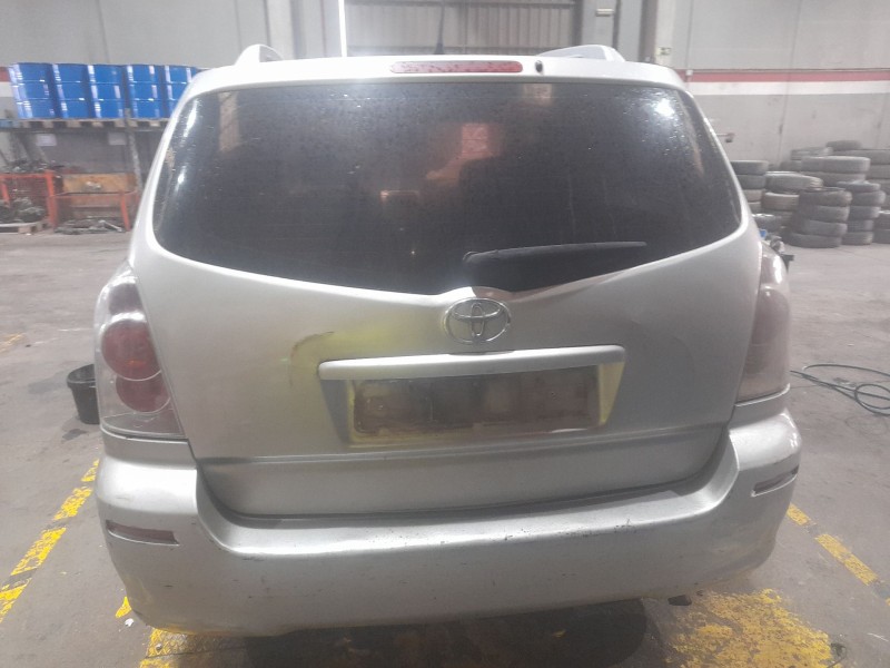 toyota corolla verso (r1) del año 2005