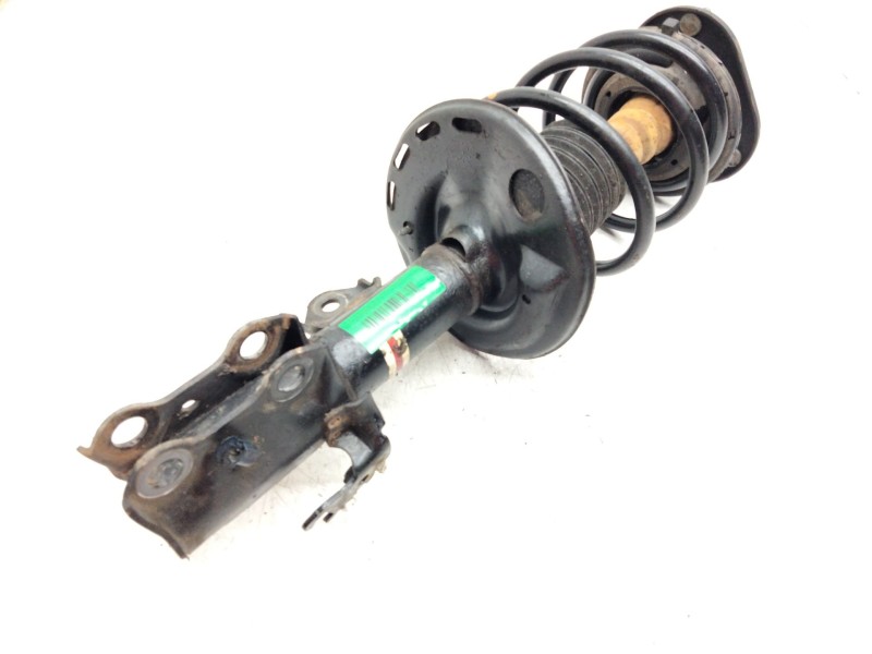 Recambio de amortiguador delantero izquierdo para toyota auris referencia OEM IAM 60725B  