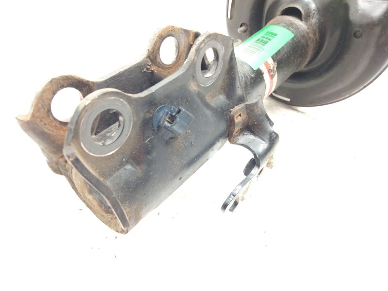 Recambio de amortiguador delantero izquierdo para toyota auris referencia OEM IAM 60725B  