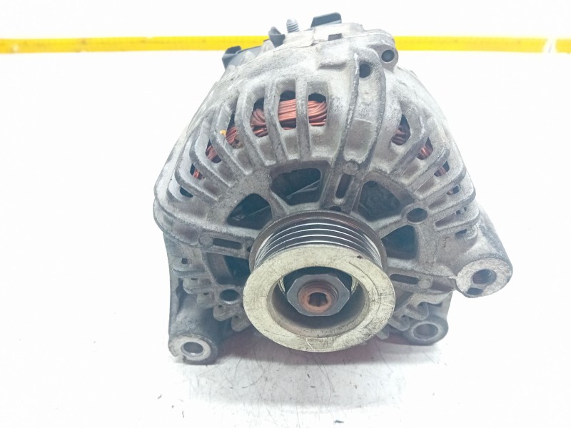 Recambio de alternador para toyota auris referencia OEM IAM TG15C200  