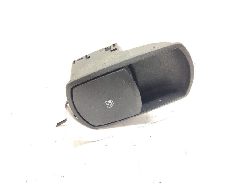 Recambio de mando elevalunas delantero derecho para opel corsa d 1.3 16v cdti referencia OEM IAM 13189333  