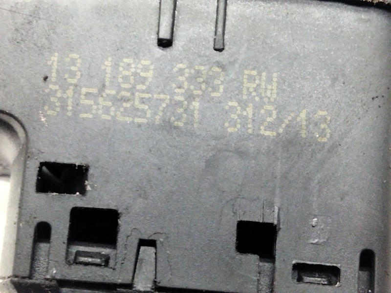 Recambio de mando elevalunas delantero derecho para opel corsa d 1.3 16v cdti referencia OEM IAM 13189333  