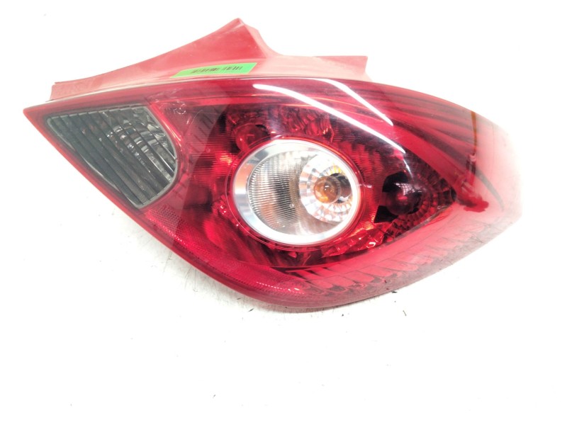 Recambio de piloto trasero derecho para opel corsa d 1.3 16v cdti referencia OEM IAM 13186351  