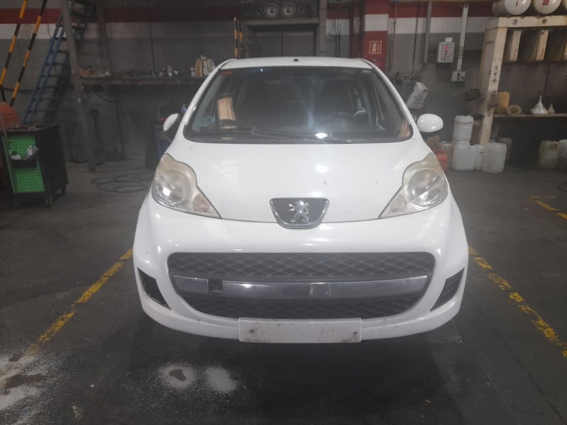 peugeot 107 del año 2001