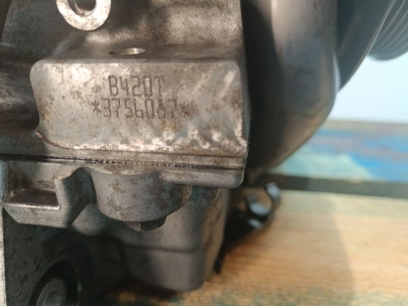 Recambio de motor completo para volvo v90 cross country referencia OEM IAM B420T  