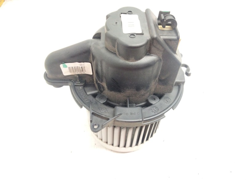 Recambio de motor calefaccion para dacia dokker ambiance referencia OEM IAM 5V86  