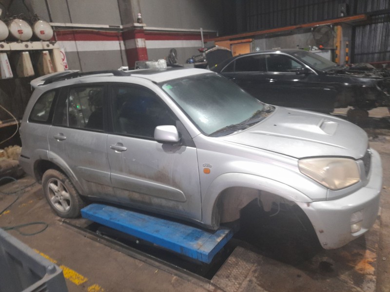 toyota rav 4 (a2) del año 2003