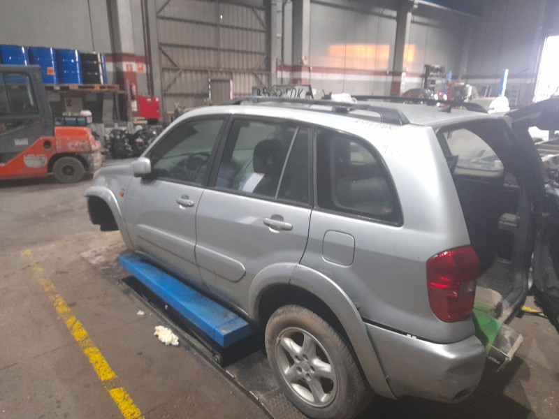 toyota rav 4 (a2) del año 2003