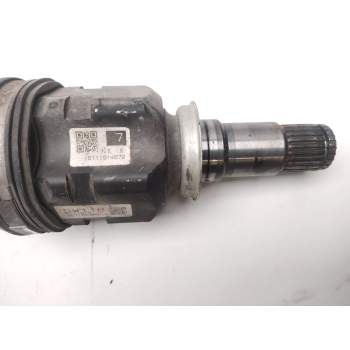 Recambio de transmision delantera derecha para lexus ct 200h referencia OEM IAM 15111914672  