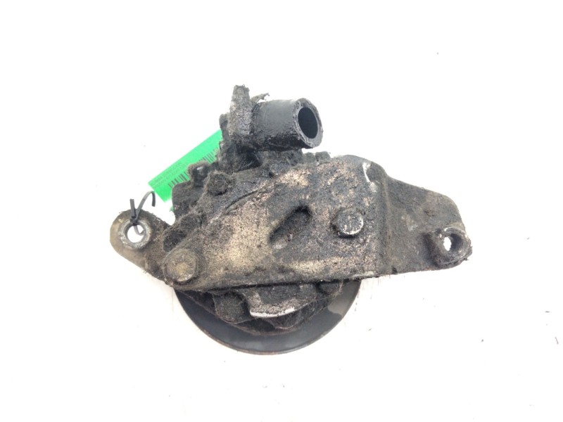 Recambio de bomba direccion para nissan atleon 120 referencia OEM IAM   