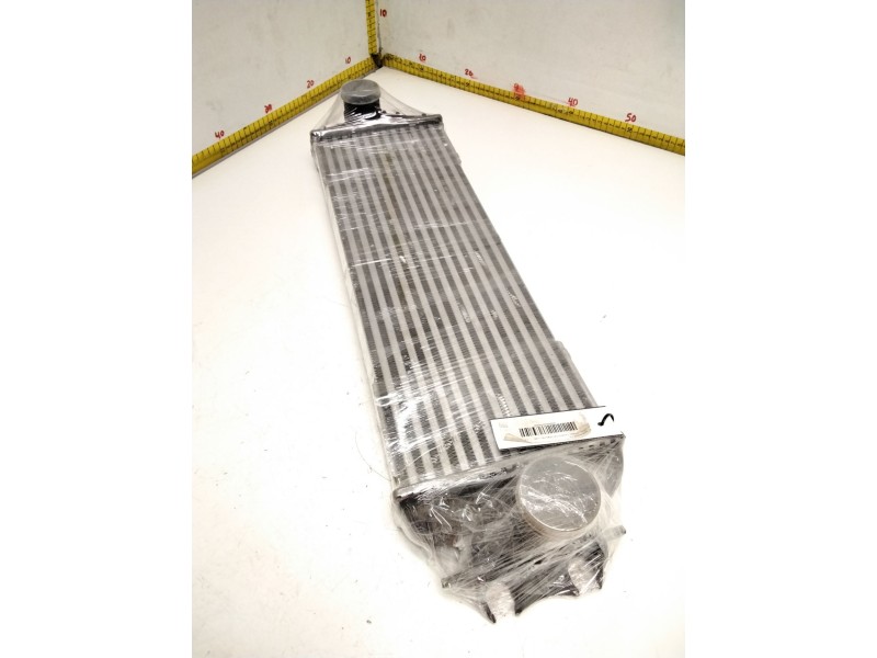 Recambio de intercooler para opel vivaro 1.9 cdti cat (f9q-760 / l08) referencia OEM IAM 7700312903 VALEO 
