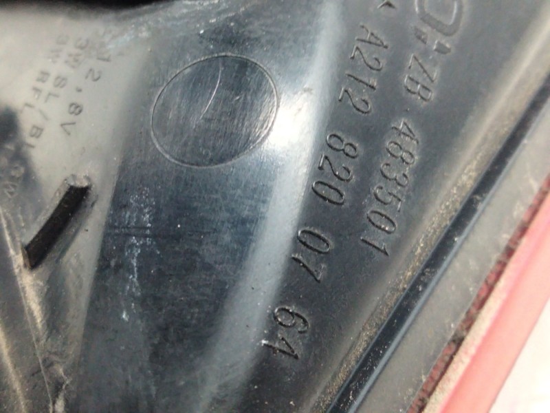 Recambio de piloto trasero izquierdo porton para mercedes clase e (w212) lim. referencia OEM IAM A2128200764  