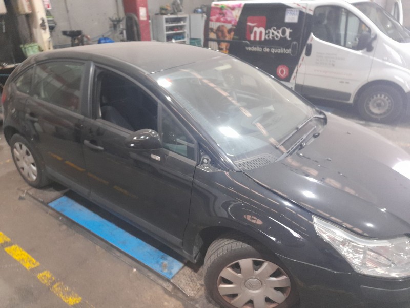 citroen c4 berlina del año 2008