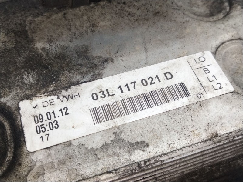 Recambio de enfriador aceite motor para audi a6 lim. (4g2) referencia OEM IAM 03L117021D  