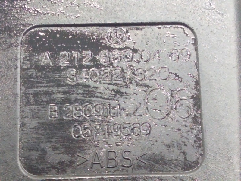 Recambio de enganche cinturon trasero central para mercedes-benz clase e (w212) lim. referencia OEM IAM A2128600469  