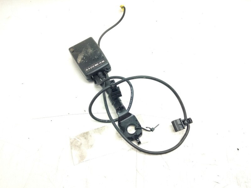 Recambio de enganche delantero derecho para mercedes-benz clase e (w212) lim. referencia OEM IAM A2128601369  