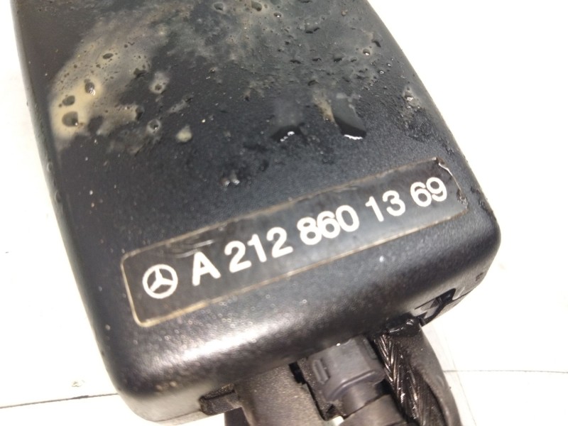 Recambio de enganche delantero derecho para mercedes-benz clase e (w212) lim. referencia OEM IAM A2128601369  