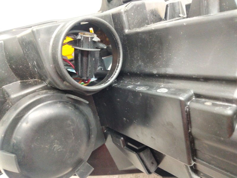 Recambio de faro xenon izquierdo para volkswagen jetta (1k2) referencia OEM IAM 0301212273  