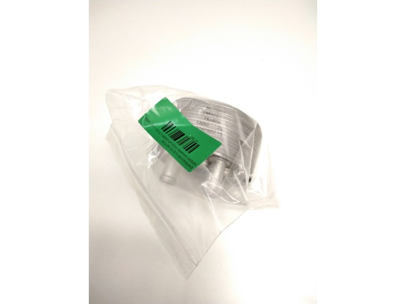 Recambio de enfriador aceite motor para nissan navara pick-up (d40m) 2.5 dci cat referencia OEM IAM 324288015 21305AW400 5M30001