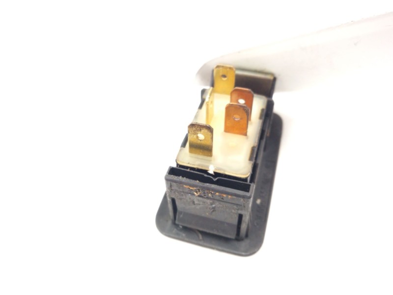 Recambio de mando elevalunas delantero derecho para volkswagen polo (9n1) 1.4 16v referencia OEM IAM   