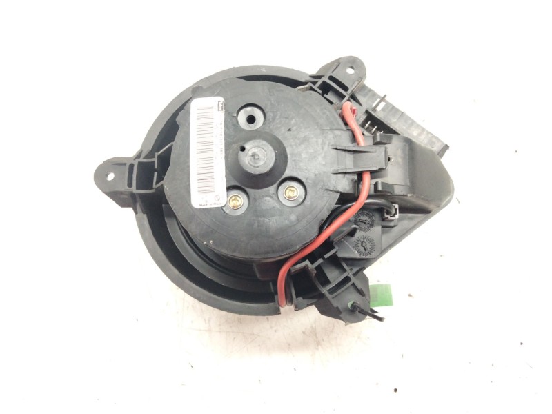 Recambio de motor calefaccion para peugeot 106 (s2) 1.1 referencia OEM IAM 9609330  