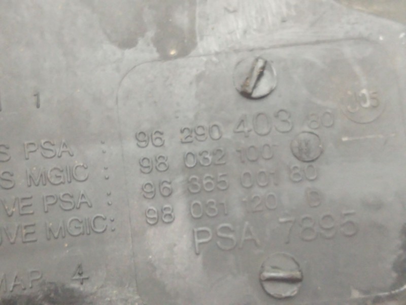 Recambio de caja filtro de aire para citroën c8 2.2 hdi fap cat (4hw) referencia OEM IAM 9629040380  