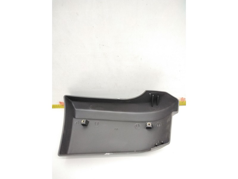 Recambio de puntera paragolpes delantera izquierda para peugeot j5 furgón (280l) 1.8 referencia OEM IAM P902  