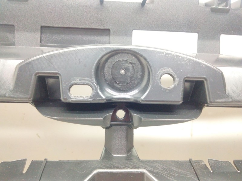 Recambio de soporte rejilla para ford kuga ii (dm2) 2.5 referencia OEM IAM 2548634 2548634 