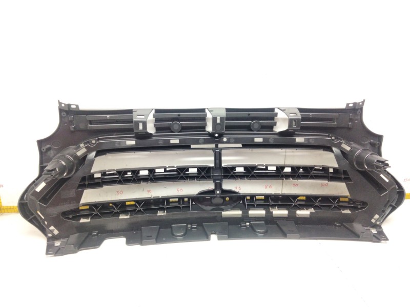 Recambio de soporte rejilla para ford kuga ii (dm2) 2.5 referencia OEM IAM 2548634 2548634 