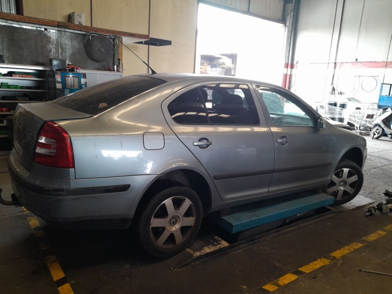 skoda octavia berlina (1z3) del año 2009