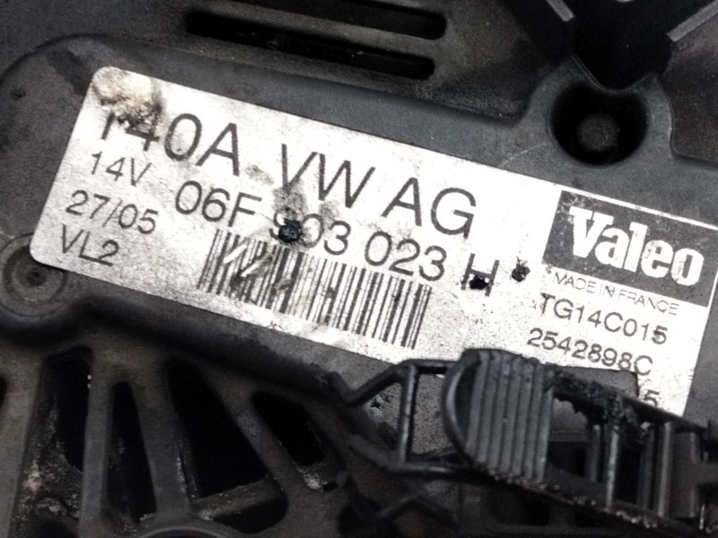 Recambio de alternador para audi a4 b7 (8ec) 2.0 tdi referencia OEM IAM 06F903023H  