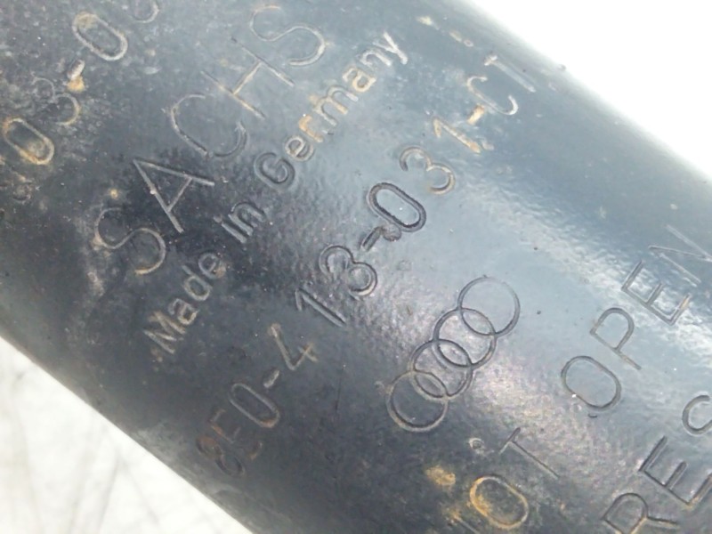 Recambio de amortiguador delantero izquierdo para audi a4 b7 (8ec) 2.0 tdi referencia OEM IAM 8E0413031CT  