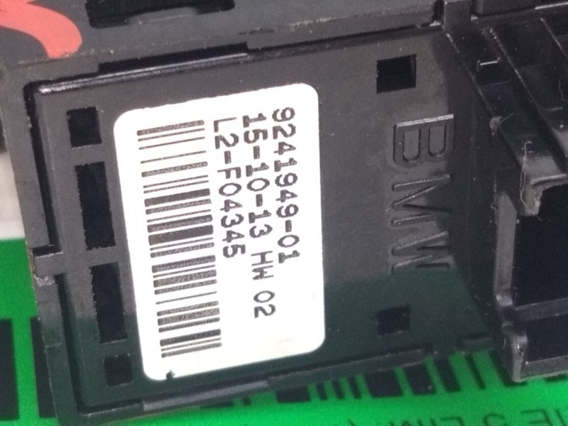 Recambio de mando elevalunas trasero derecho para bmw serie 5 lim. (f10) 520d referencia OEM IAM 924194901  
