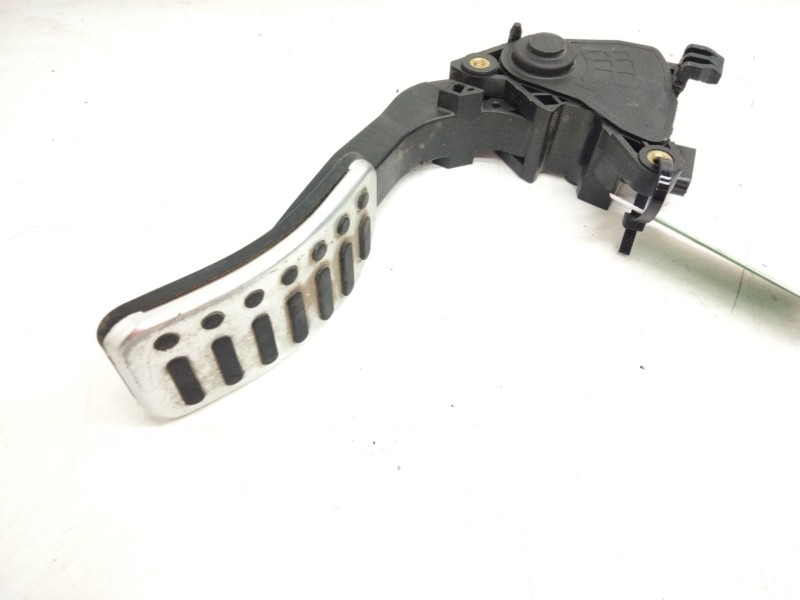 Recambio de pedal acelerador para nissan juke (f15) 1.6 16v referencia OEM IAM 180021KM0B  