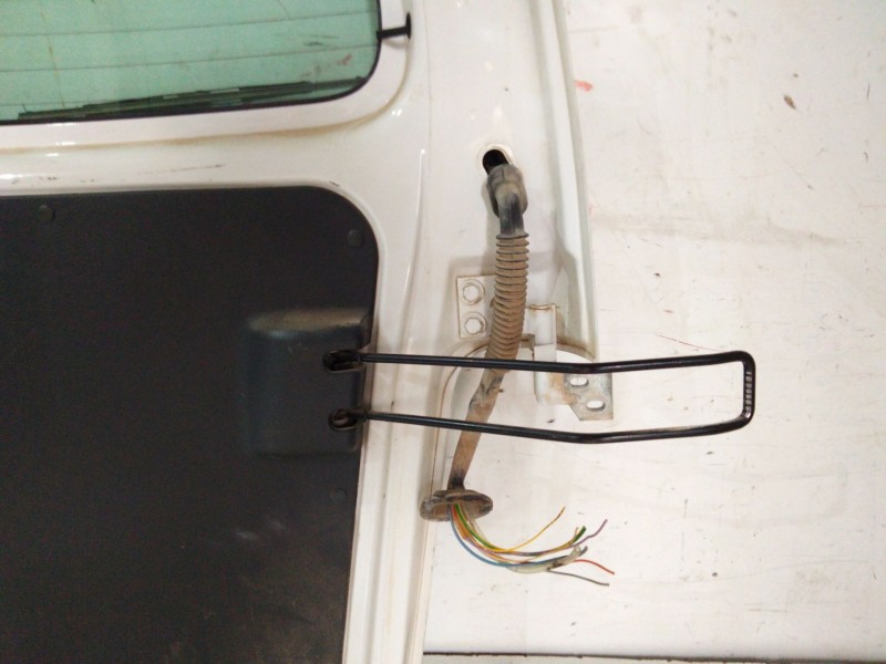 Recambio de porton trasero izquierdo para citroën berlingo 1.6 16v hdi referencia OEM IAM   