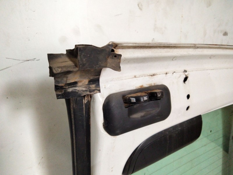 Recambio de porton trasero izquierdo para citroën berlingo 1.6 16v hdi referencia OEM IAM   