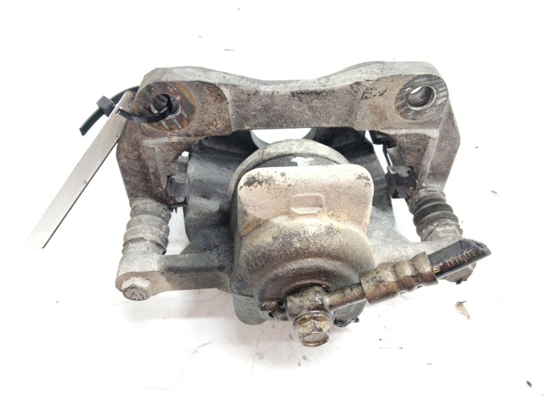 Recambio de pinza freno delantera izquierda para ford transit courier referencia OEM IAM   