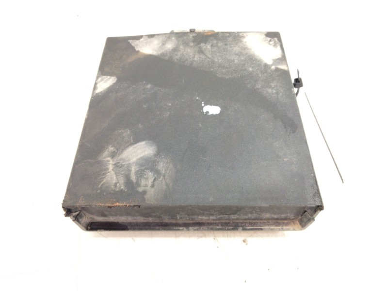 Recambio de centralita motor uce para ford transit courier referencia OEM IAM E8110018896C  