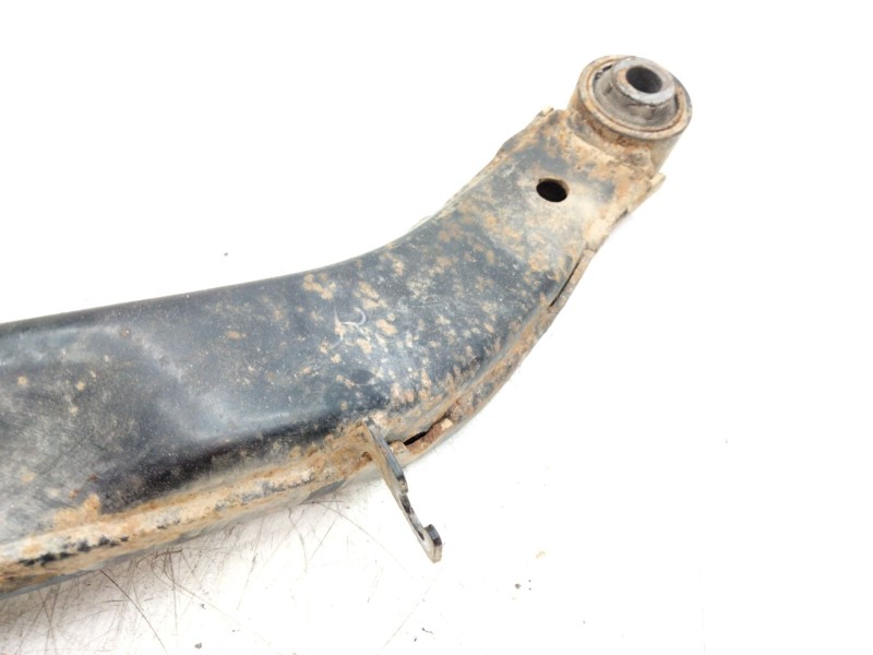 Recambio de brazo suspension inferior trasero derecho para nissan juke (f15) 1.6 16v referencia OEM IAM   