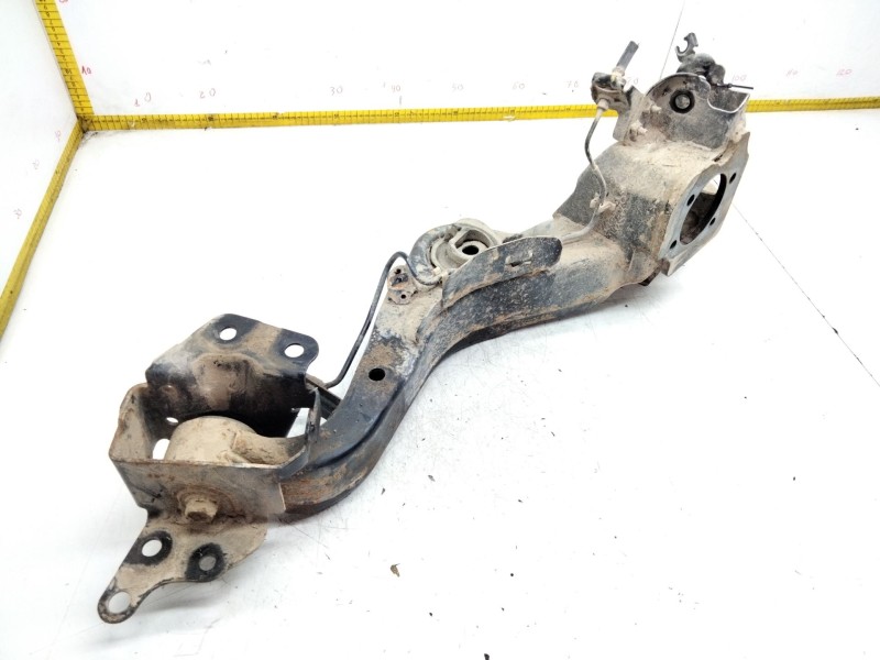 Recambio de soporte brazo suspension trasero izquierdo para nissan juke (f15) 1.6 16v referencia OEM IAM   