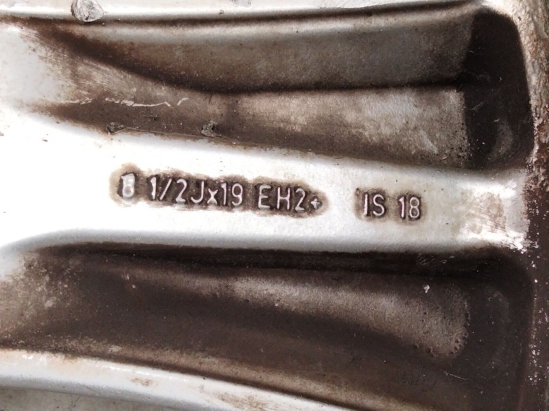 Recambio de llanta aluminio para bmw x5 (e53) 3.0d referencia OEM IAM 19-5-TORNILLOS ET18 