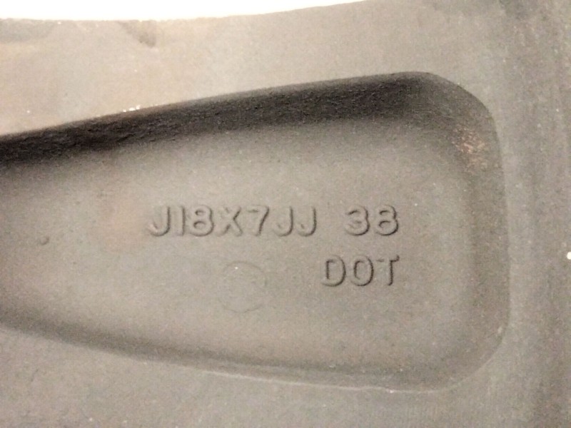 Recambio de llanta aluminio para mitsubishi outlander (cw0) 2.0 di-d cat referencia OEM IAM 18-5-TORNILLOS ET38 